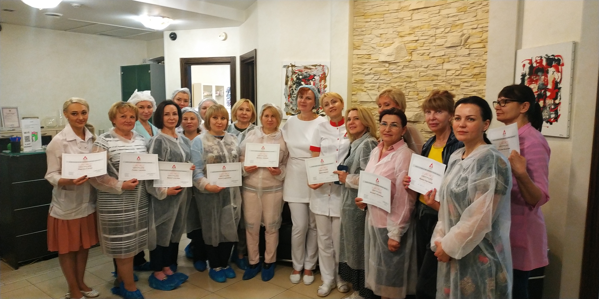 Обучение врачей авторской методике нитевого лифтинга LuxeFace